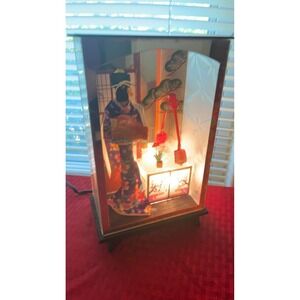 Unique Japanese Glass Box Lamp